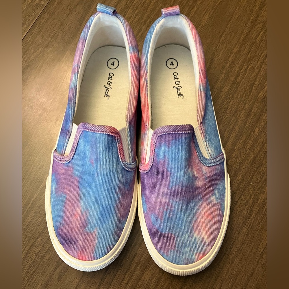 Cat & Jack Neva corduroy slip-on shoes, size 4 (big girl)
